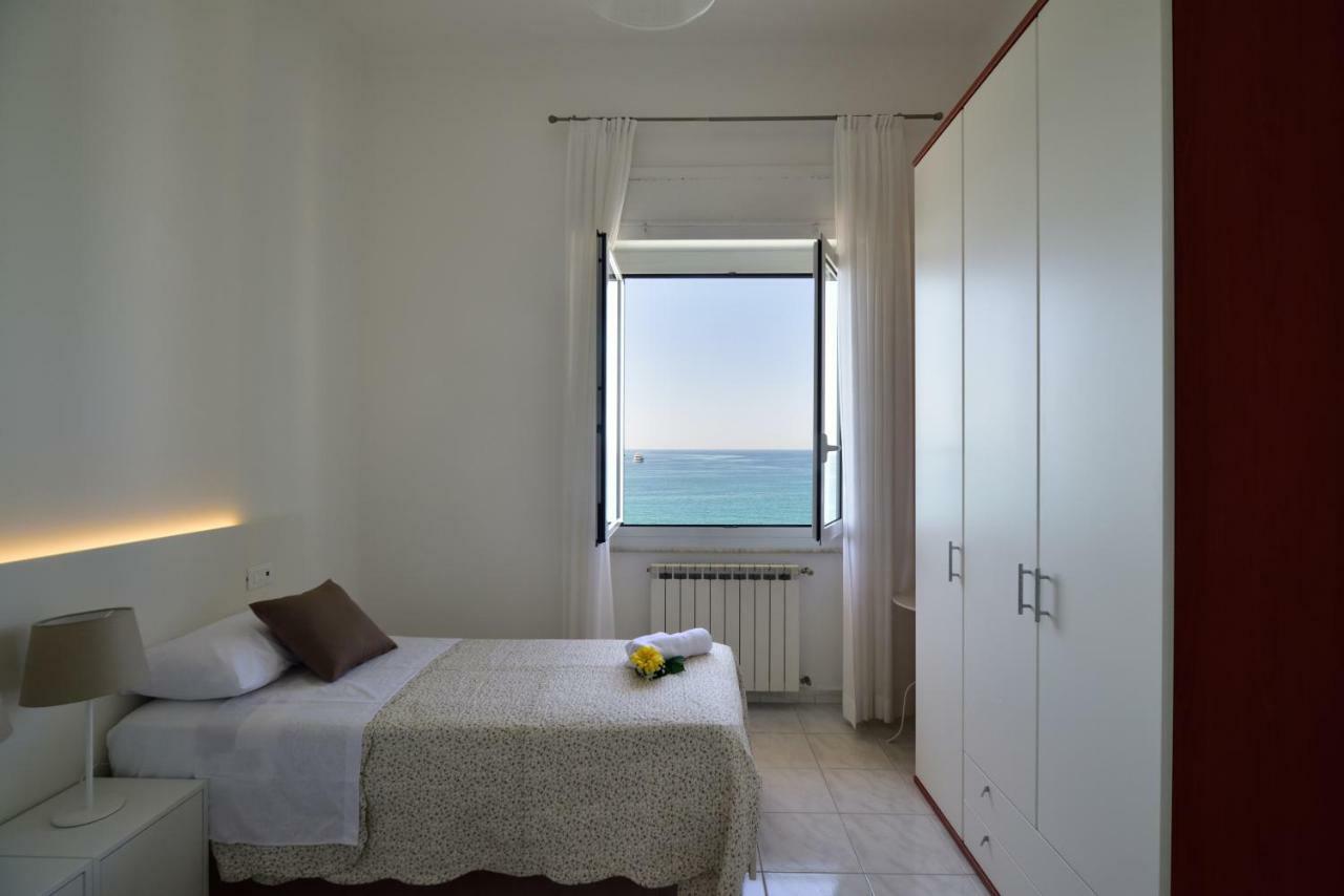 Appartement Il Faro Dei Poeti à Lerici Extérieur photo